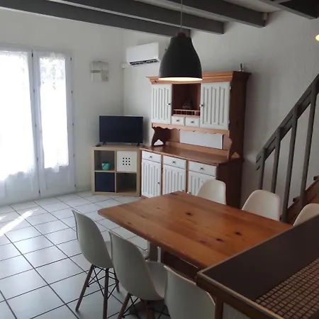 Holiday home Gites Vert A La Mer Climatisation Dans Toutes Les Pieces *