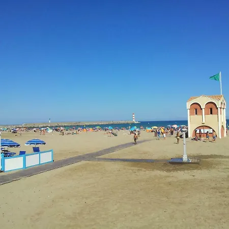 Holiday home De France A La Mer. Wifi Gratuit. Port-la-Nouvelle